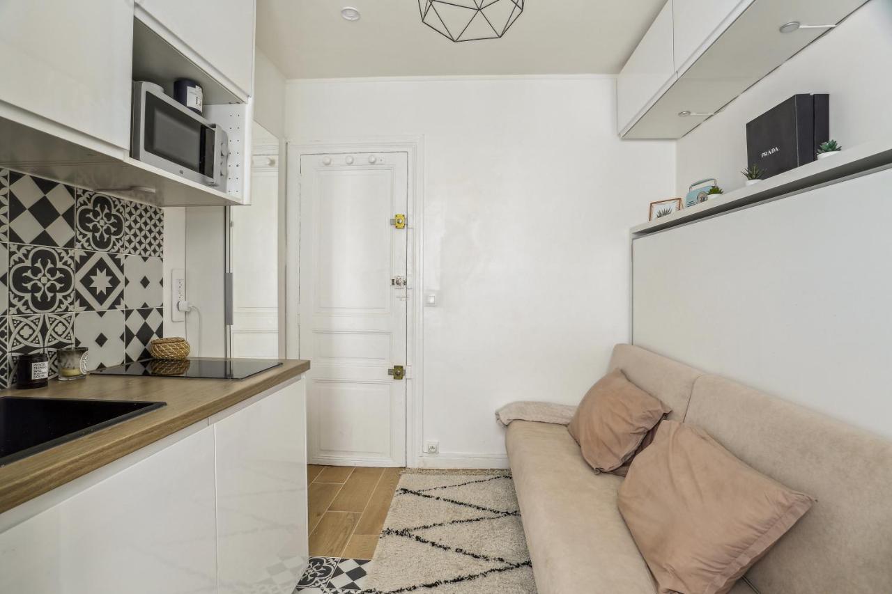 Small Comfortable Studio Near Eiffel Tower Paris Exterior photo