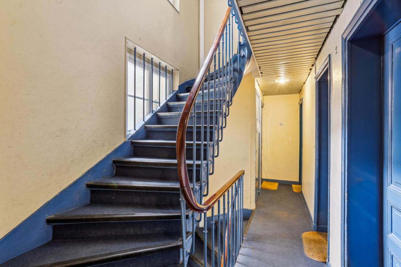 Small Comfortable Studio Near Eiffel Tower Paris Exterior photo